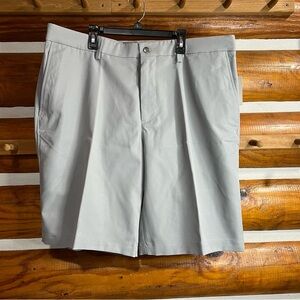 Callaway Men's Light‎ Gray Flat Front Shorts